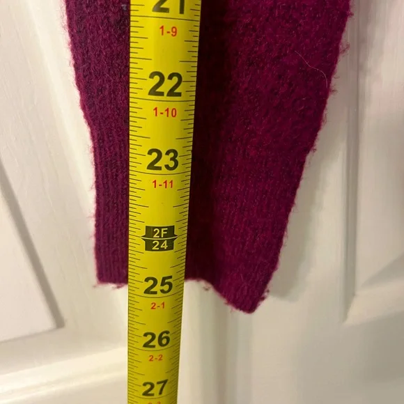 Women’s small Loft sweater. Like a pink/purple color. Great condition - Picture 9 of 10